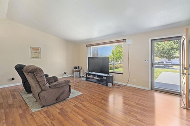 5-web-or-mls-127-southridge-way