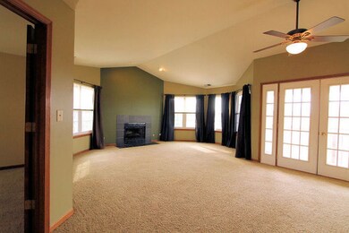 1643 Glengarry Ct, Algonquin, IL 60102 - photo 5