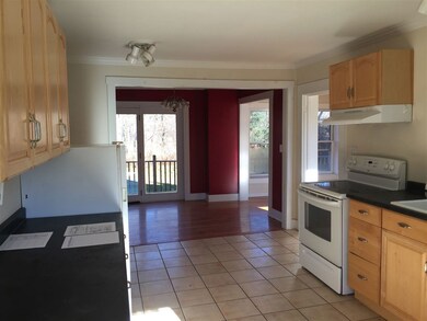 40 Mechanic St, Lancaster, NH 03584 - photo 4