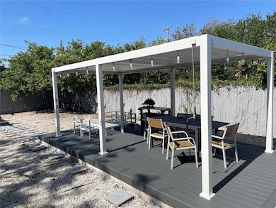 516 Puritan Rd, West Palm Beach, FL 33405 - photo 4