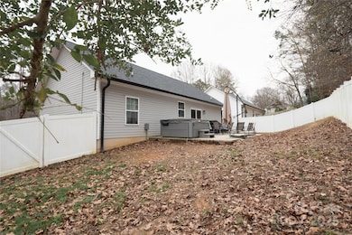 1329 Columbus St, Albemarle, NC 28001 - photo 5