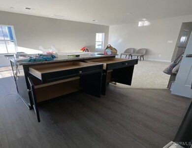 10945 Genito Square Dr, Midlothian, VA 23112 - photo 5