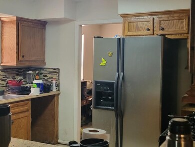 4302 Oxford St, Houston, TX 77022 - photo 4