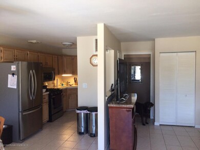 381 Maguire Ave, Staten Island, NY 10309 - photo 4