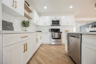 2825 Burnham Ave, Las Vegas, NV 89169 - photo 2