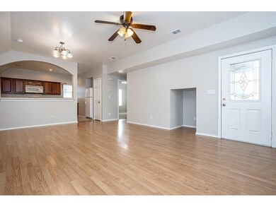 2115 E 18th St unit B, Austin, TX 78702 - photo 5