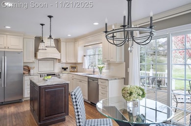 2456 Westwood Dr, Rochester Hills, MI 48306 - photo 4