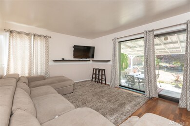 2125 S 251st St, Kent, WA 98032 - photo 4