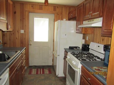 28 Water St, Milo, ME 04463 - photo 4