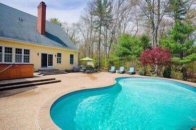 6 Courtney Dr, Byfield, MA 01922 - photo 5