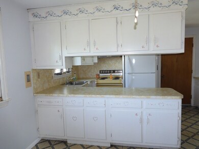 279 Oak St, Methuen, MA 01844 - photo 6