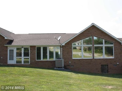 190 Tyler Cir unit B2, Strasburg, VA 22657 - photo 2