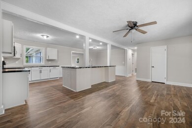 510 Leander St, Shelby, NC 28152 - photo 4