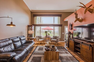 5115Shoreview-27