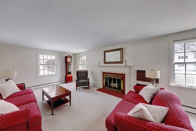 17 Laurel Ln, Barrington, RI 02806 - photo 6
