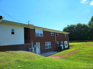 329 Nixon Rd, Statesville, NC 28625 - photo 6