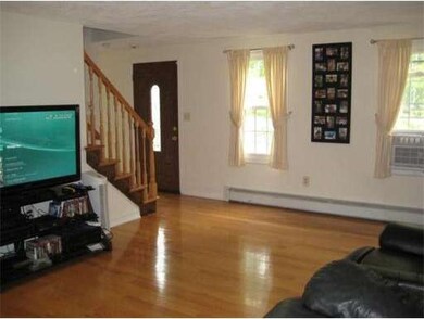 76 Mount Pleasant St, Lowell, MA 01850 - photo 5