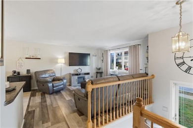 37 Carriage Rd, Cranston, RI 02920 - photo 5