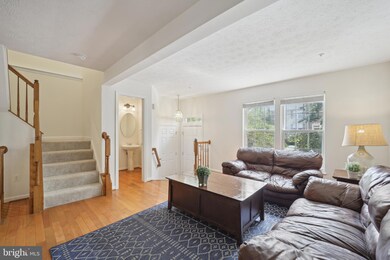 8527 Pine Meadows Dr, Odenton, MD 21113 - photo 3