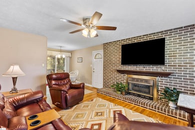 4 Dell Cir, Travelers Rest, SC 29690 - photo 4