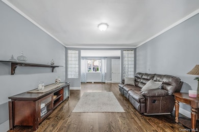 10 Roy Ave, West Islip, NY 11795 - photo 6