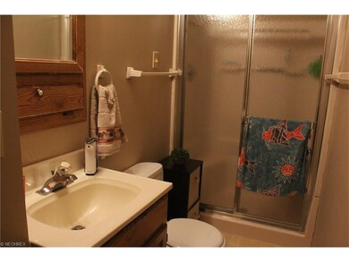 Full bath on the main floor.