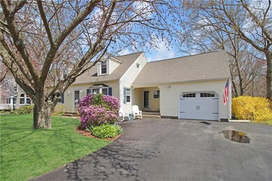 18 Cronin Ave, Pawcatuck, CT 06379 - photo 2