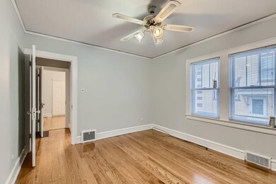 1330 Hickory St, Waukegan, IL 60085 - photo 4