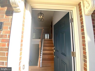 8010 Rachelle Place, Vienna, VA 22182 - photo 7