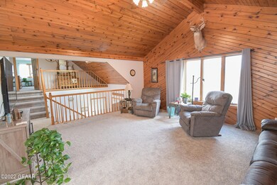 1103 S 21st St, Grand Forks, ND 58201 - photo 5