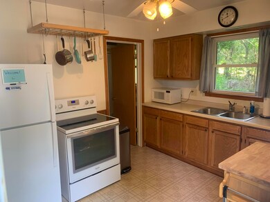 9247 Oakland Dr, Portage, MI 49024 - photo 7