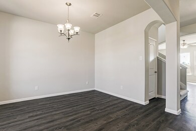 1515 Layne St, Alvin, TX 77511 - photo 3