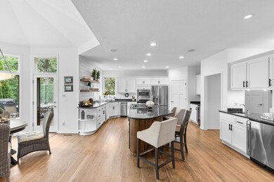 12389 Riverview Rd, Eden Prairie, MN 55347 - photo 6