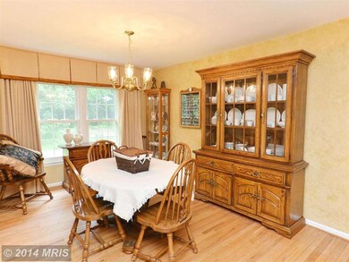 13467 Stream Valley Dr, Chantilly, VA 20151 - photo 4