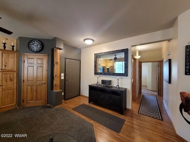 006_Living Room & Hallway