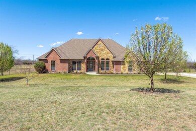 109 Serrano Ct, Weatherford, TX 76087 - photo 2