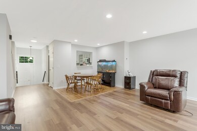 311 Mcdaniel Dr, Purcellville, VA 20132 - photo 2