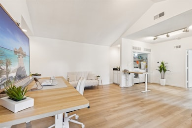 5200 Martel Ave unit 16C, Dallas, TX 75206 - photo 4