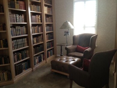 Office / Possible 3rd bedroom