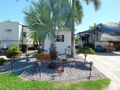 526 SW 40th Cove unit 57, Okeechobee, FL 34974 - photo 2