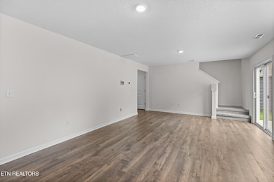 7432 Game Bird St, Corryton, TN 37721 - photo 5