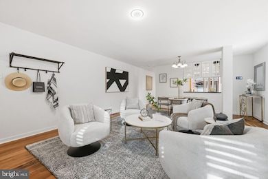 919 Latimer St unit A7, Philadelphia, PA 19107 - photo 3