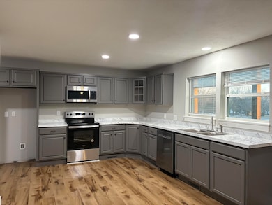 1161 E Elm St unit Elm, Morrisville, MO 65710 - photo 5