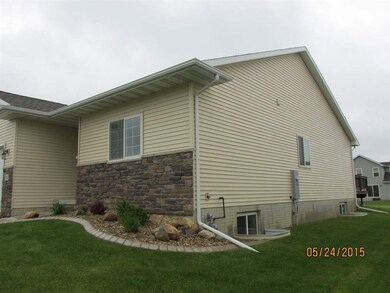 5002 Millenium Dr, Cedar Falls, IA 50613 - photo 3