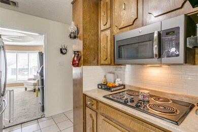 3011 Oak Valley Dr, Bedford, TX 76021 - photo 6