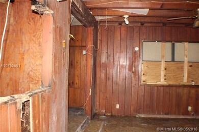 Florida room in back