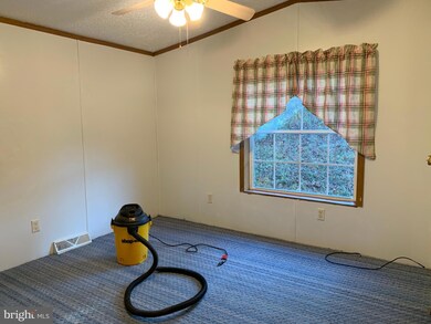 1255 N Timber Ridge Rd, Cross Junction, VA 22625 - photo 7