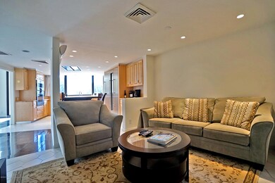 Open kitchen & family room