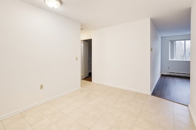 17 Weld St unit 37, Framingham, MA 01702 - photo 2