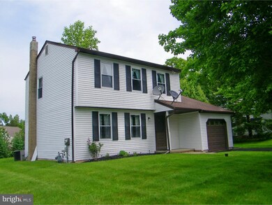 155 Mendham Dr, North Wales, PA 19454 - photo 2